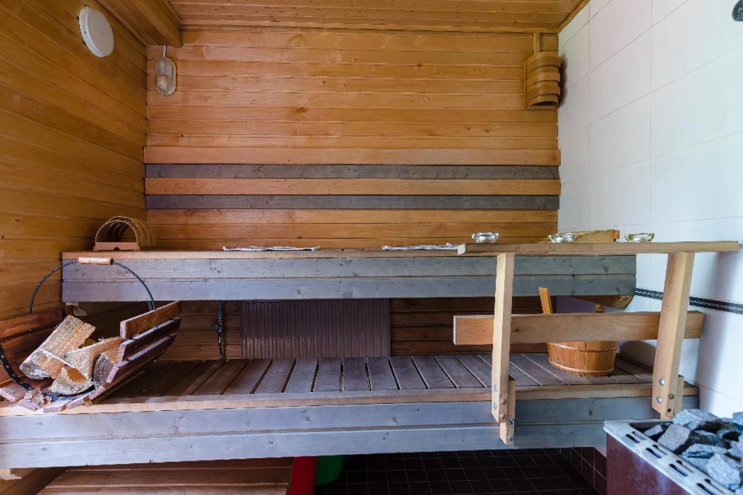 Poppelstrand Nuuksio, Pet Friendly Guest Apartment Exterior photo